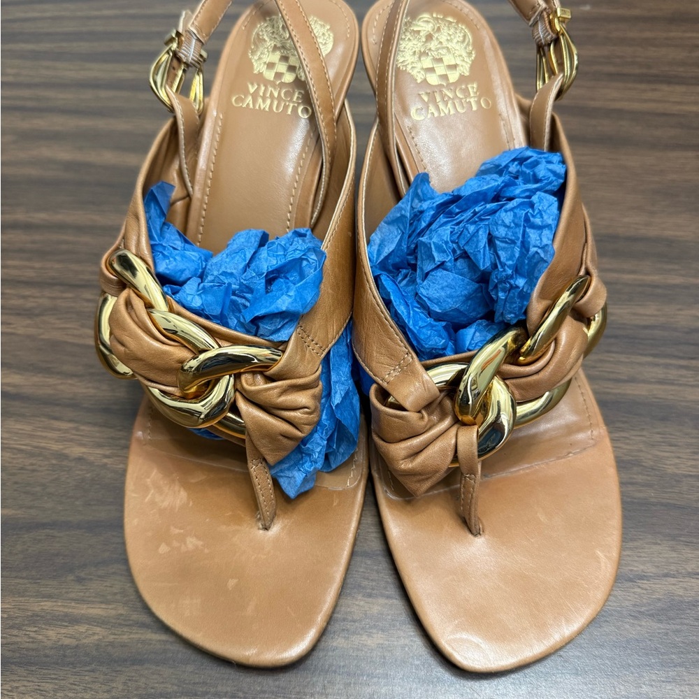 Vince Camuto Tan Women's Sandals size 11 with gold detail - Picture 2 of 7
